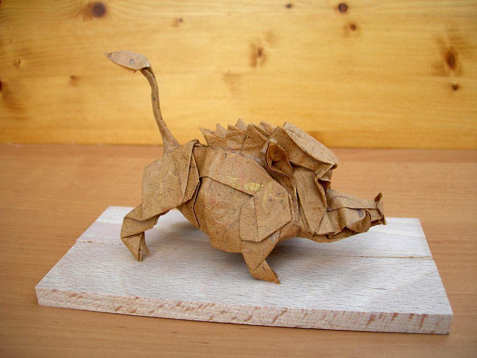 Wild boar create and fold By Nicolas TERRY http://www.passion-origami.com